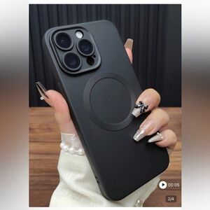 Sleek Black Phone Case IPhone 17 Pro Max